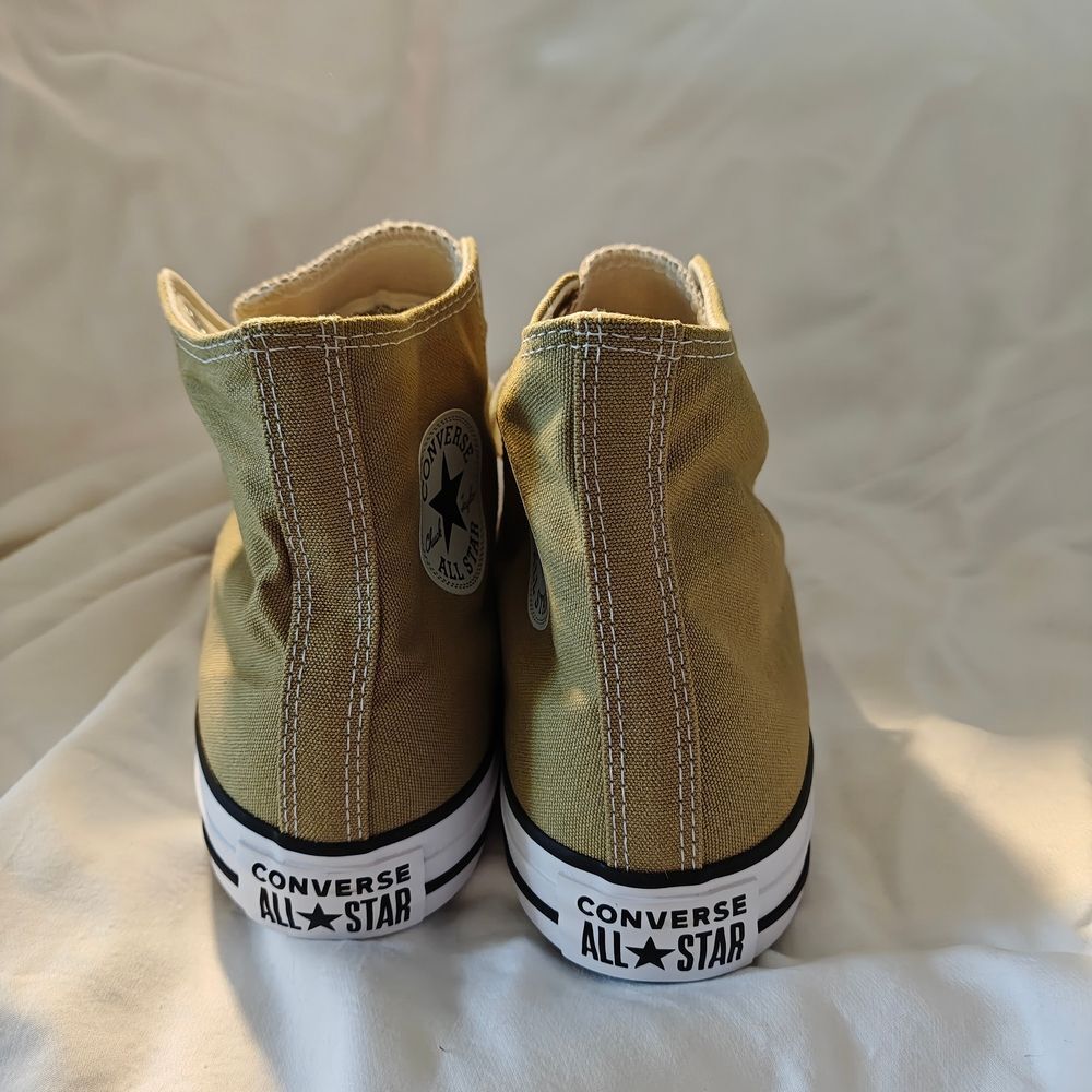 Converse Chuck Taylor All Star 70's Hi Sneakers - Tan - Picture 3 of 5